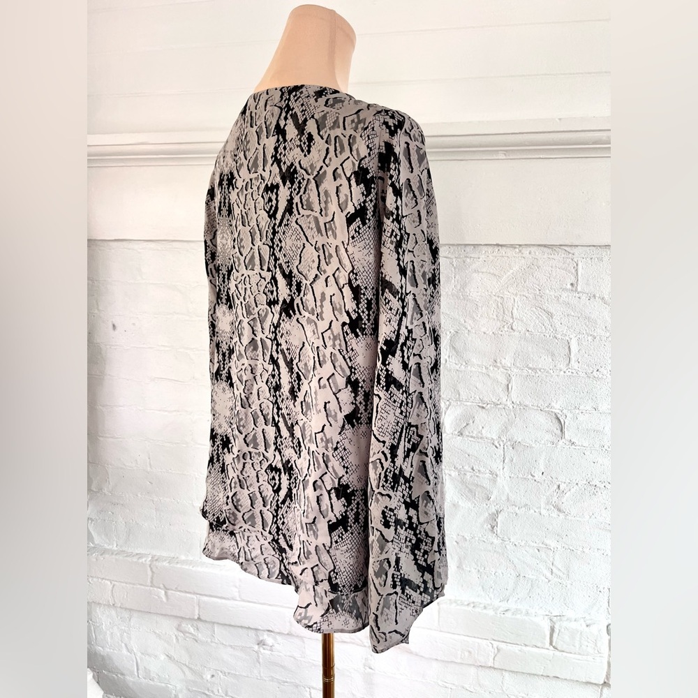 Parker Rita Snakenet Silk Blouse Greige Black Python Snake Print Bell Sleeve - Picture 7 of 14